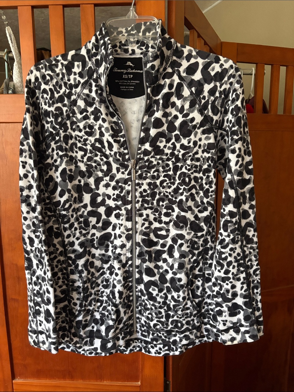 Tommy Bahama Black & White Leopard-Print Full-Zip Medium/Heavier Weight Jacket